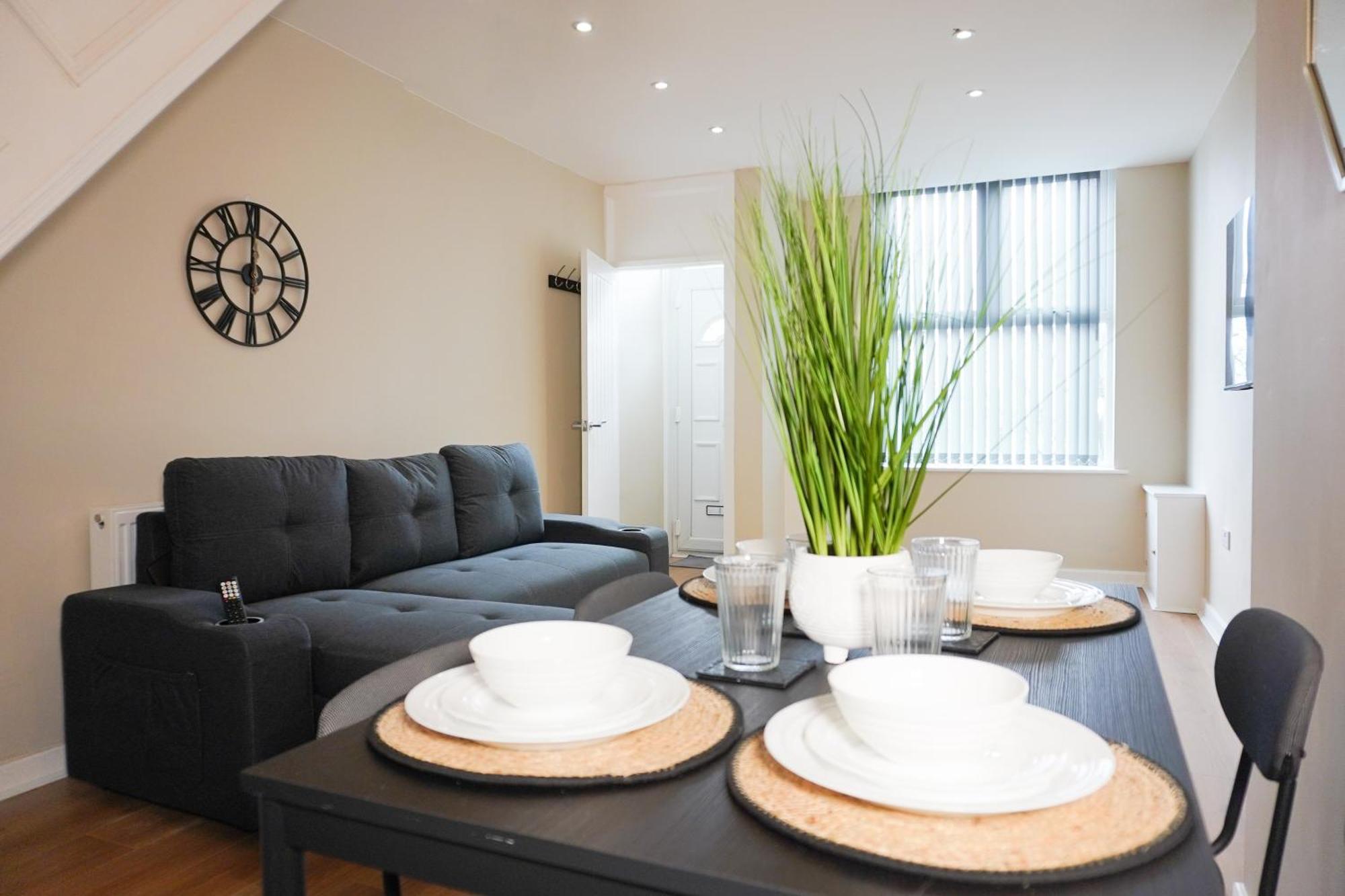 2 Bedroom House 10 Mins To City Centre & Albert Dock Liverpool Ngoại thất bức ảnh