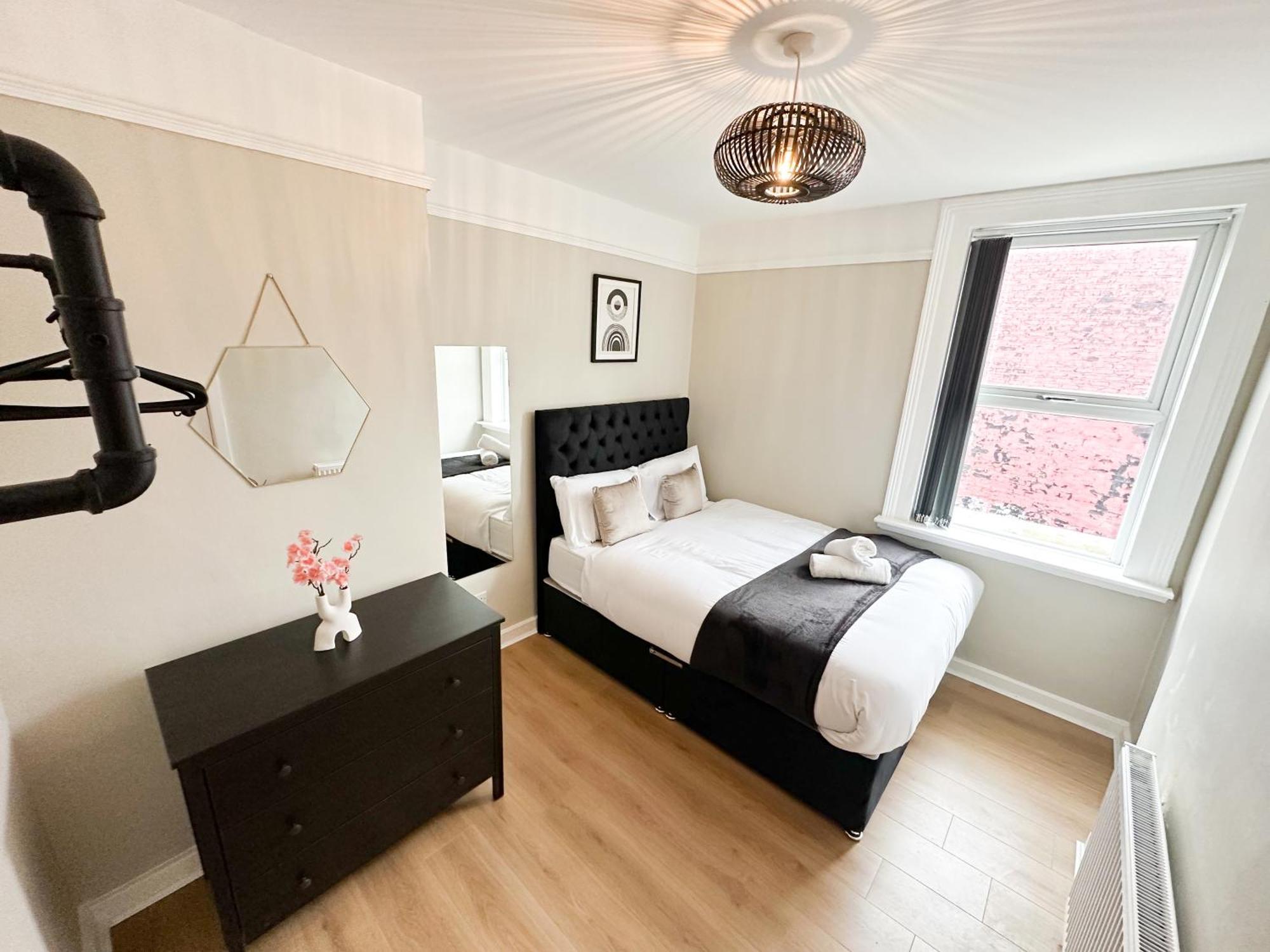 2 Bedroom House 10 Mins To City Centre & Albert Dock Liverpool Ngoại thất bức ảnh