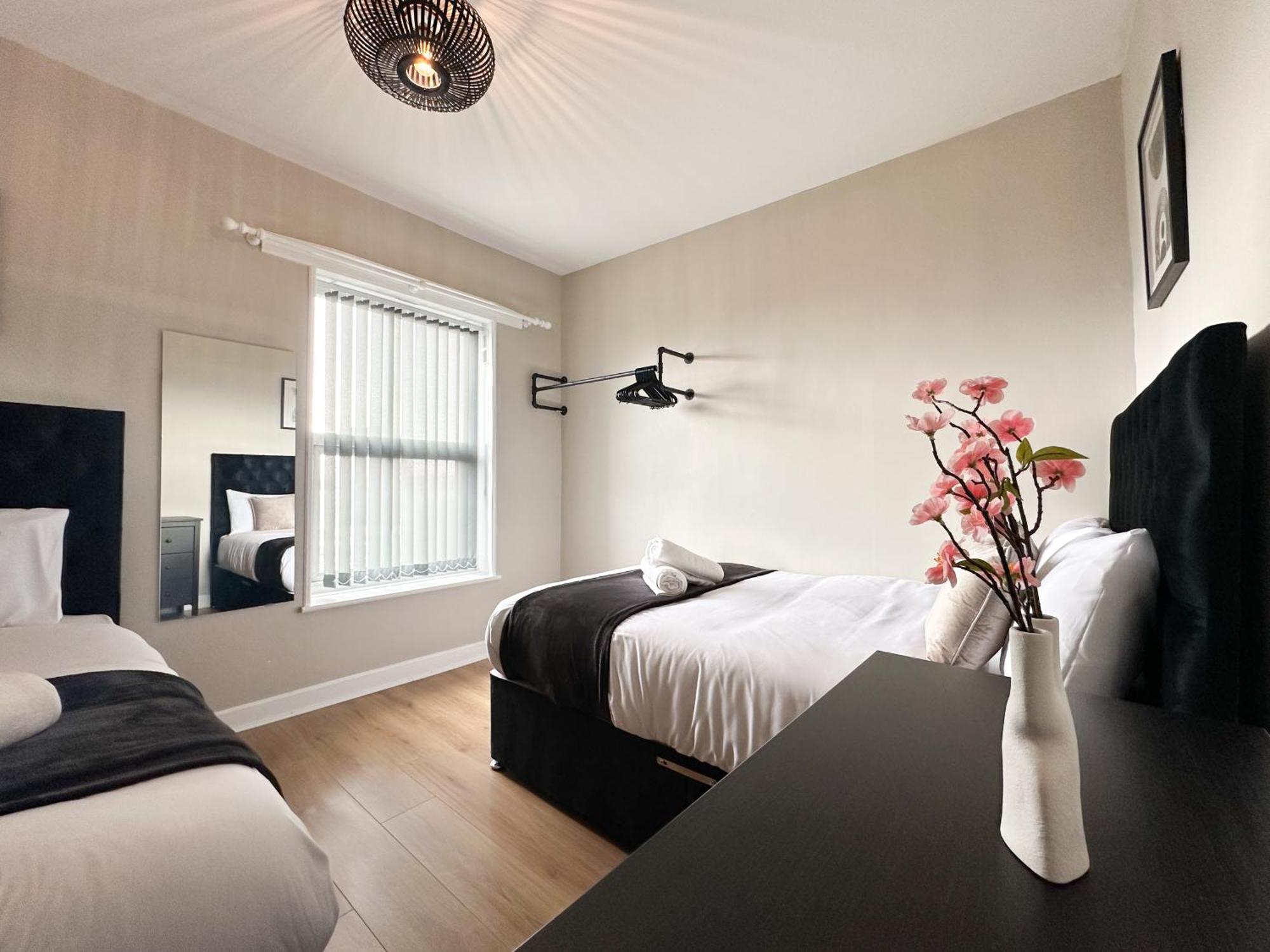 2 Bedroom House 10 Mins To City Centre & Albert Dock Liverpool Ngoại thất bức ảnh