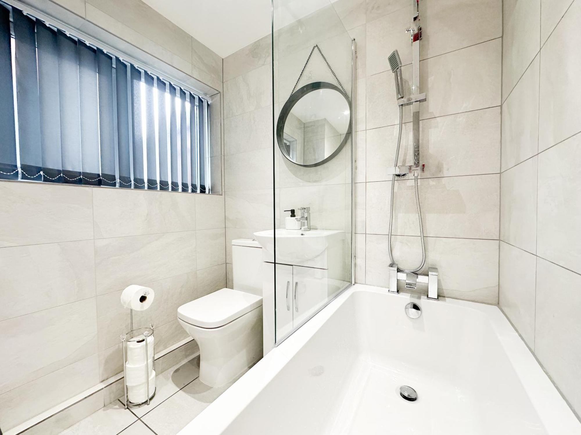 2 Bedroom House 10 Mins To City Centre & Albert Dock Liverpool Ngoại thất bức ảnh