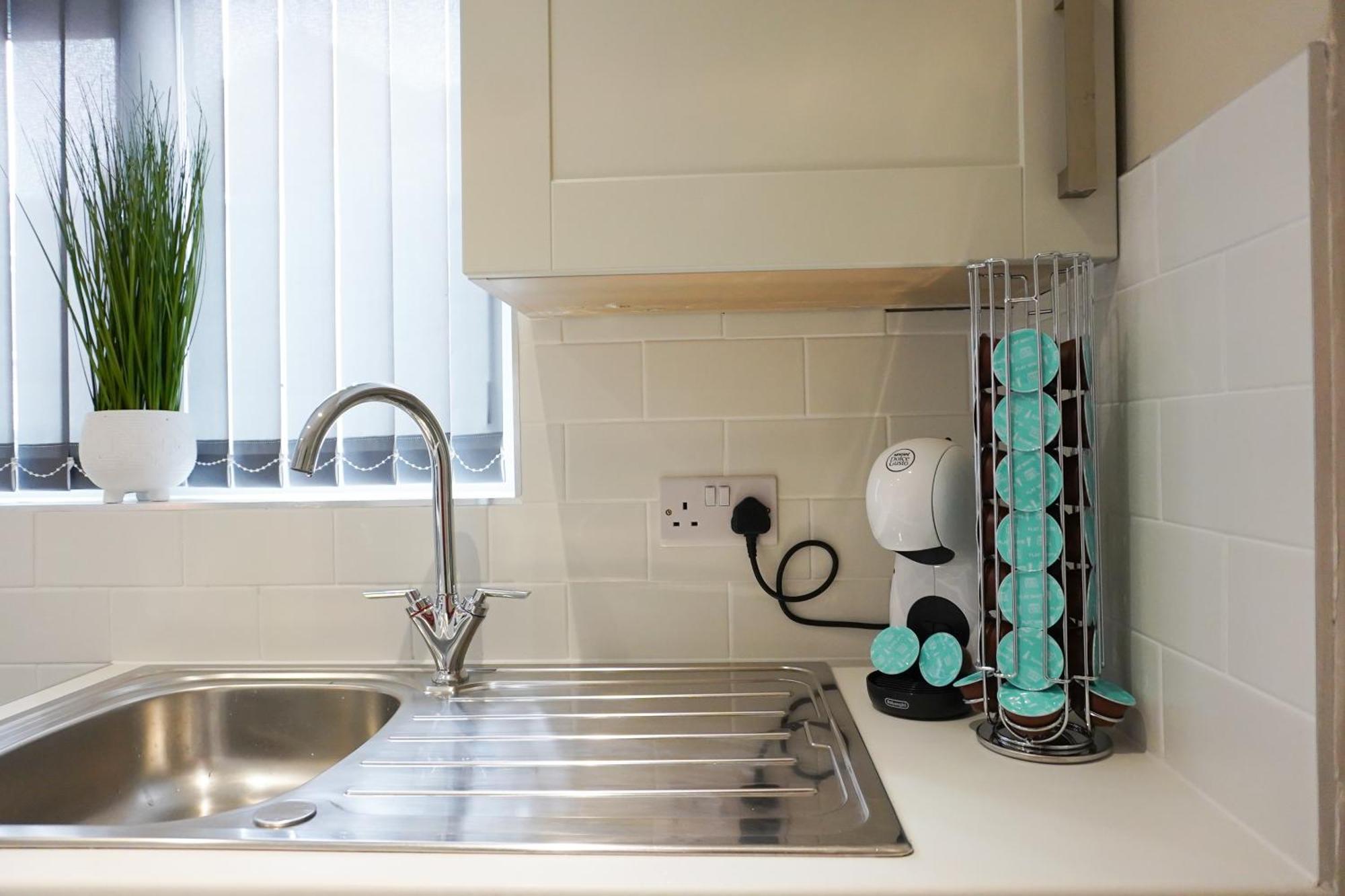 2 Bedroom House 10 Mins To City Centre & Albert Dock Liverpool Ngoại thất bức ảnh