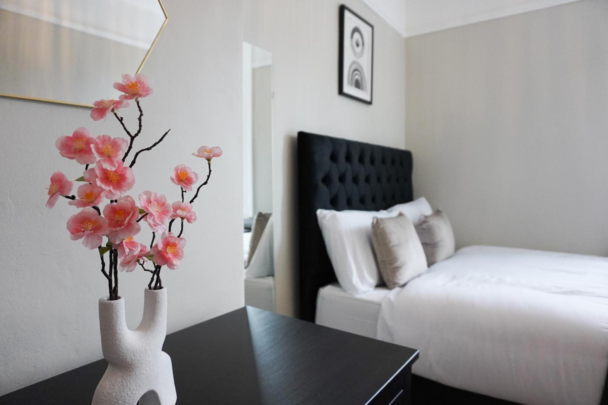 2 Bedroom House 10 Mins To City Centre & Albert Dock Liverpool Ngoại thất bức ảnh